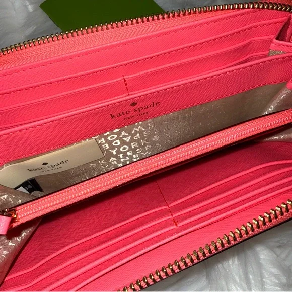Kate Spade Coral Wallet with Pineapples RARE - Picture 6 of 8